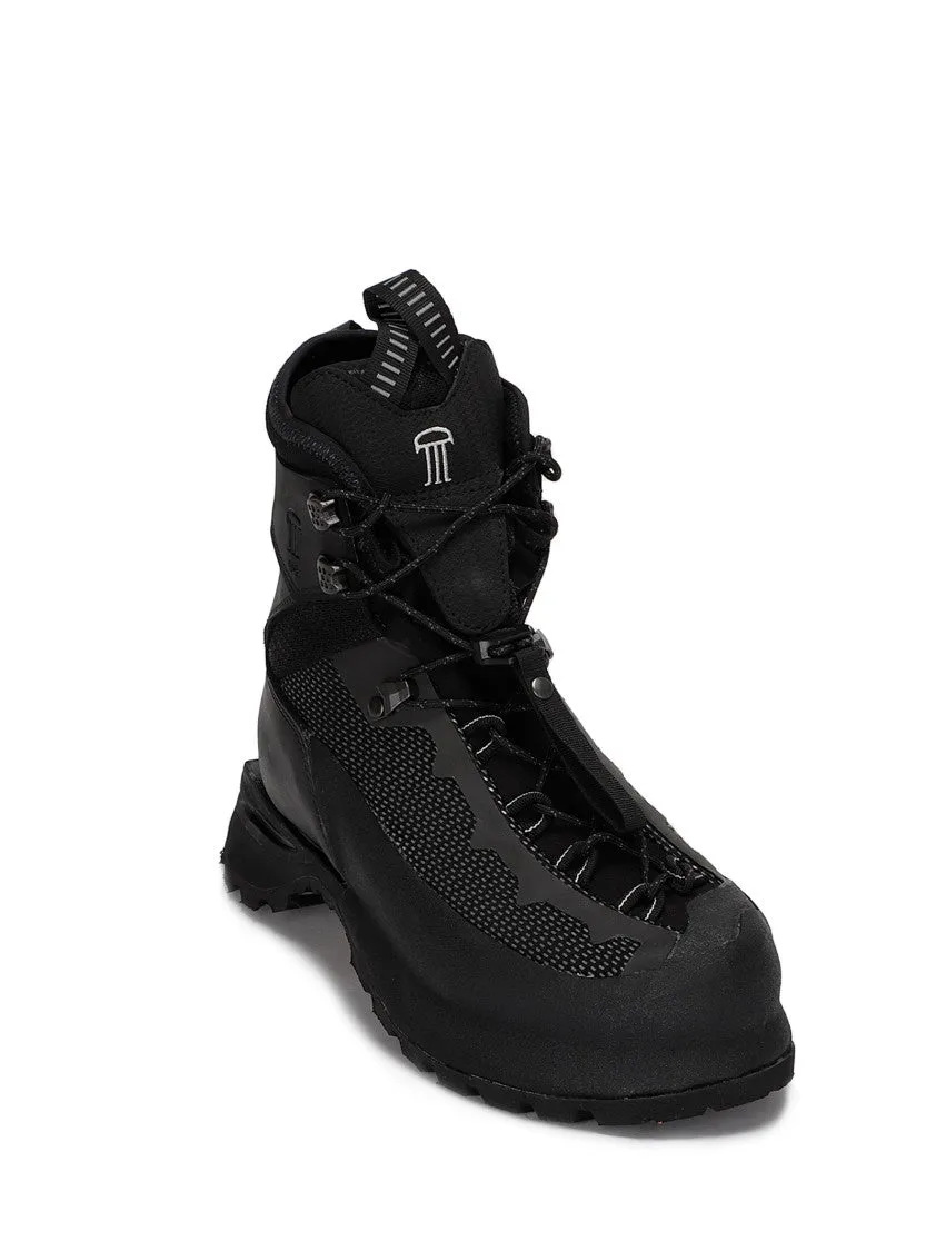 Black Trekking Boot