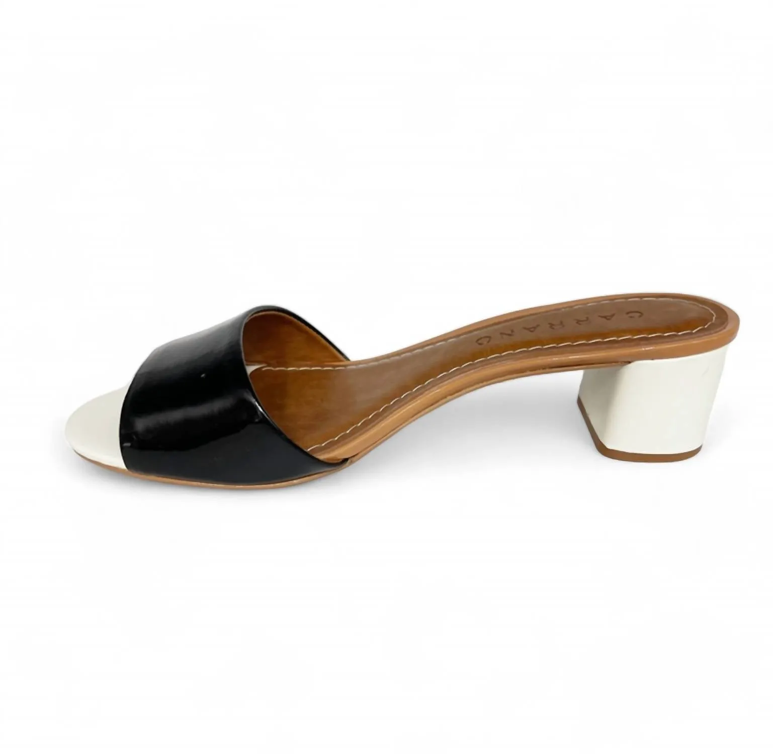 Corina Low Heel Sandal In Black/white