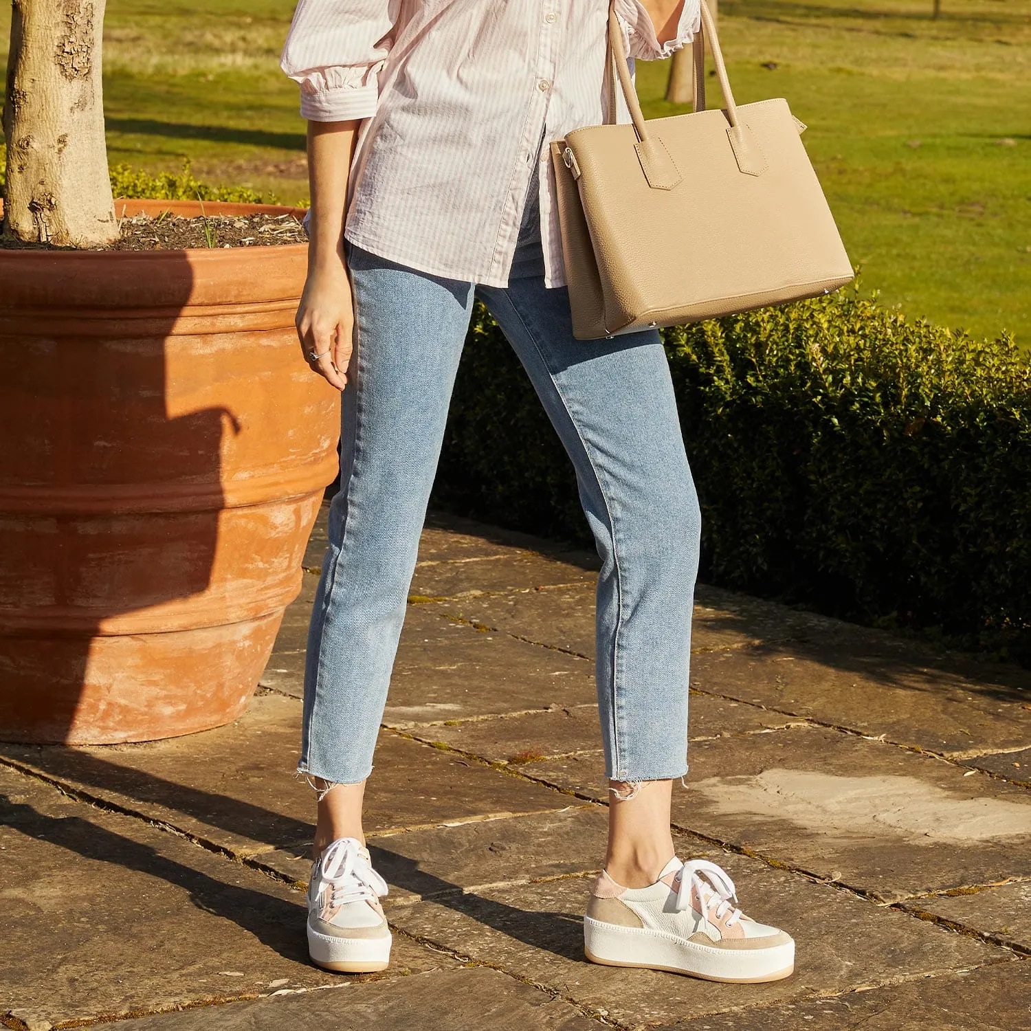 Dandy: White Leather & Pale Pink Suede