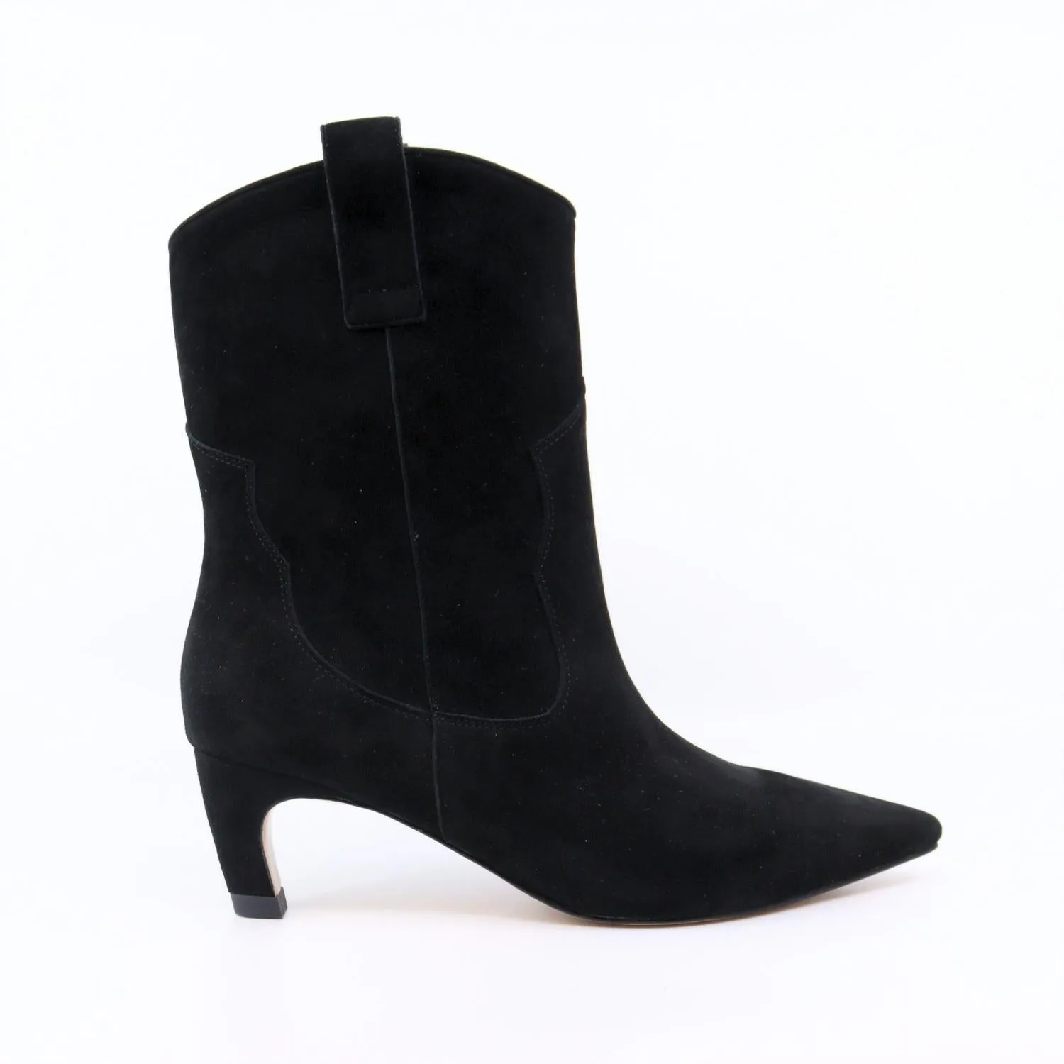Dicte Suede Boots In Black