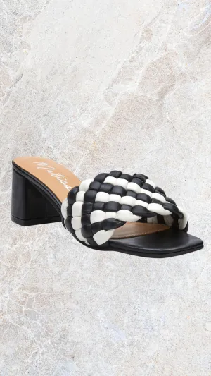Gigi Sandal In Black/white