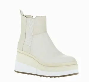 Guild Boot In Khaki