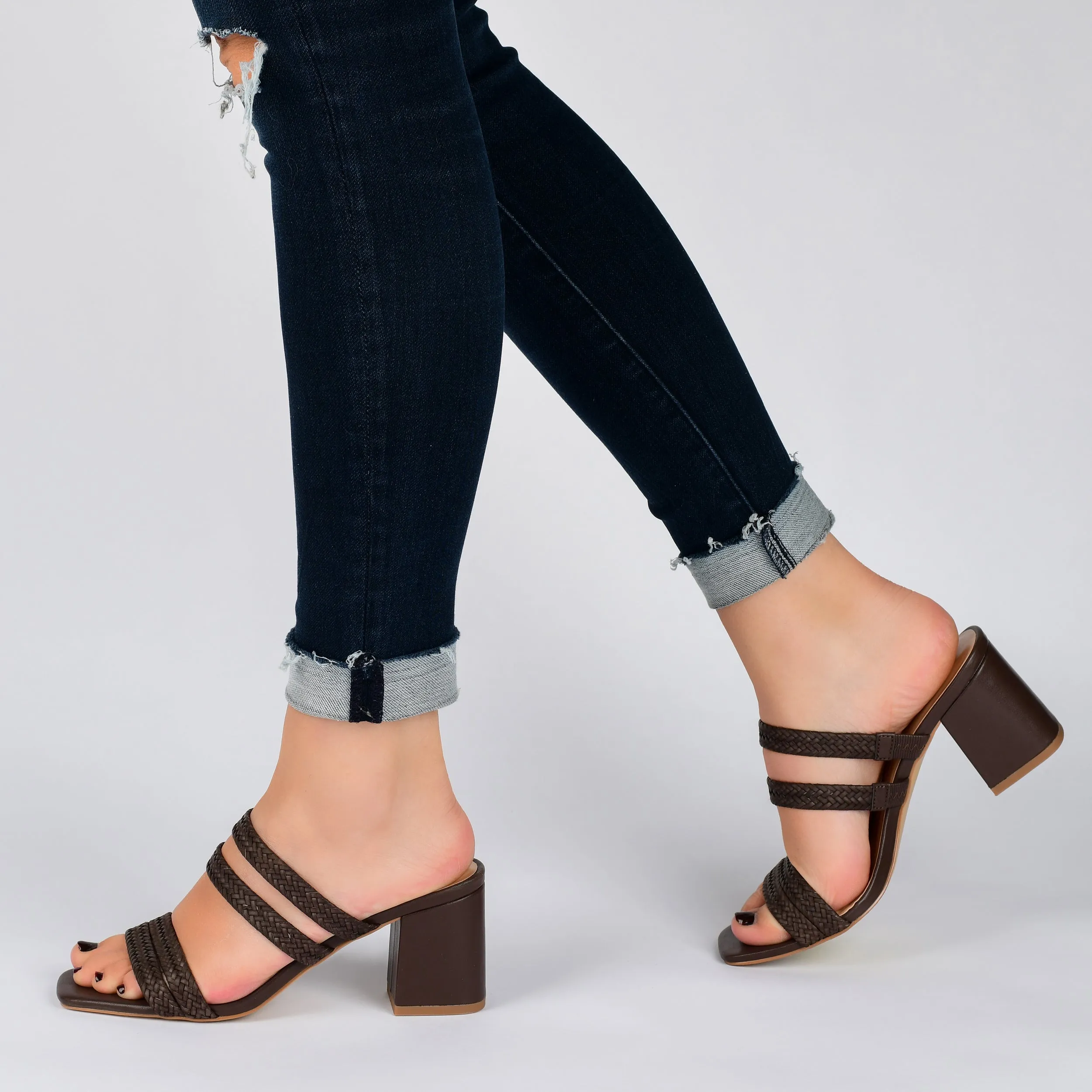 Journee Collection Women's Natia Pump