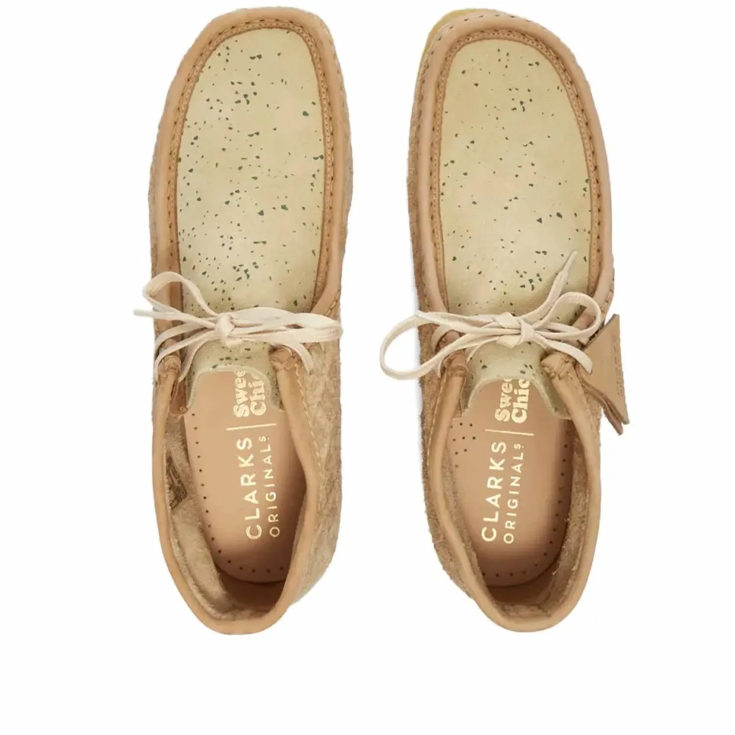 Men's Wallabee Boots In Natural Green