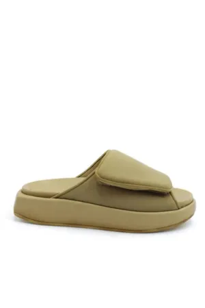Scuba Slides In Butter Yellow