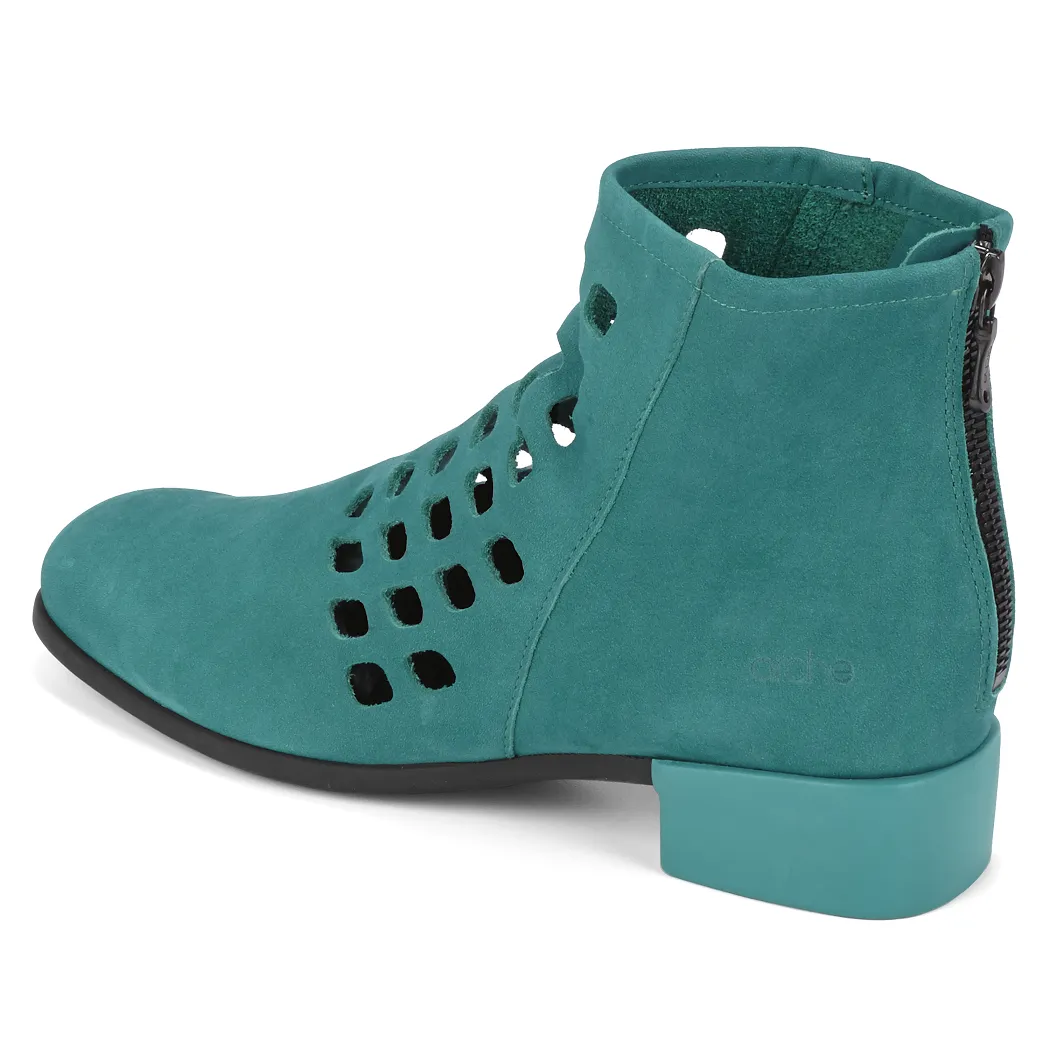 Twilly Boots
