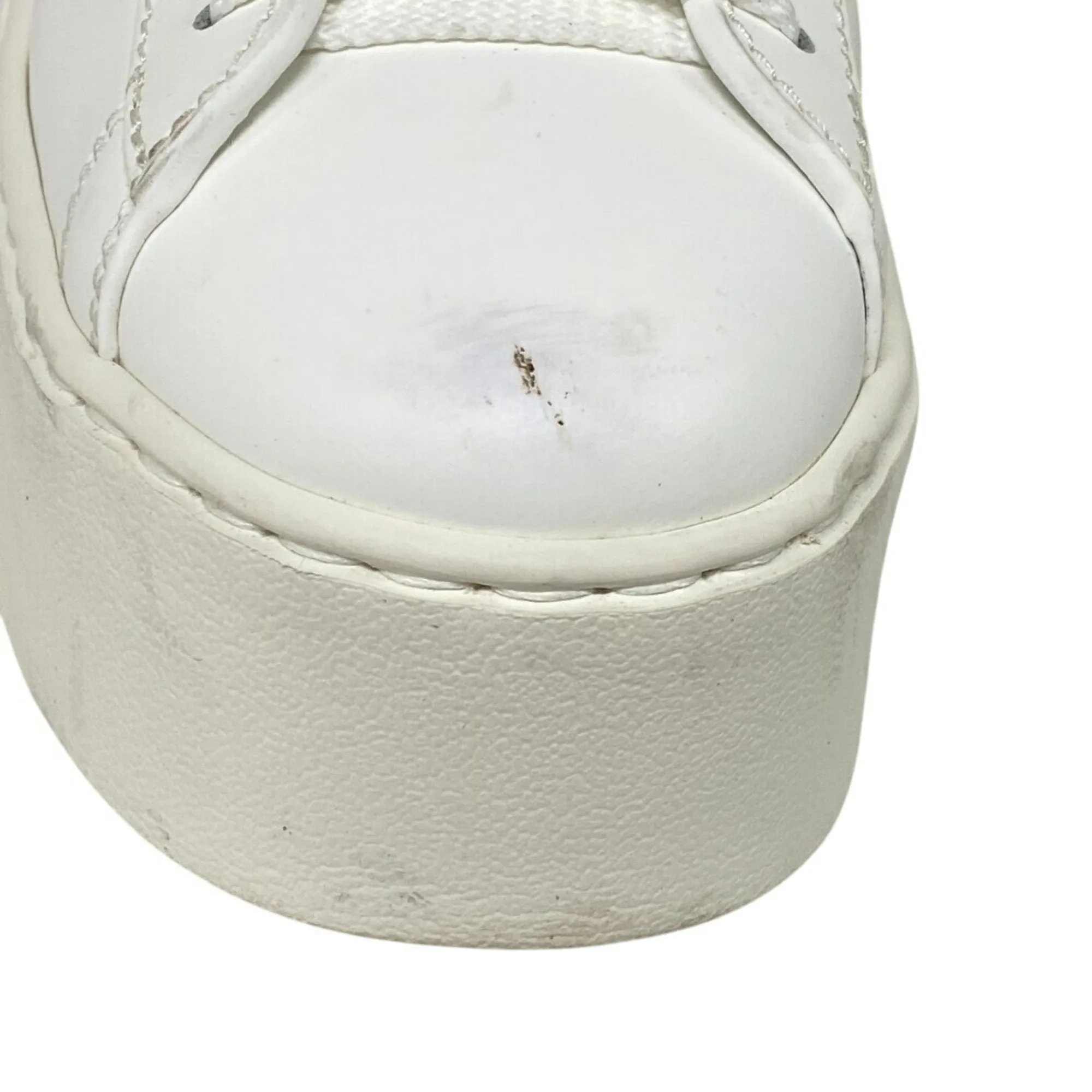 Valentino Garavani Sneakers (Pre-Owned)