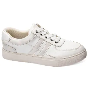 Women Rizz Sneaker In White