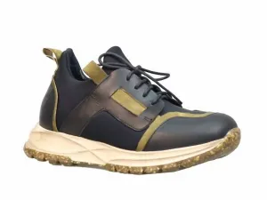 Women's Abigail Sneakers In Black