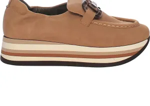 Women's Caitlin Sneaker In Cuoio