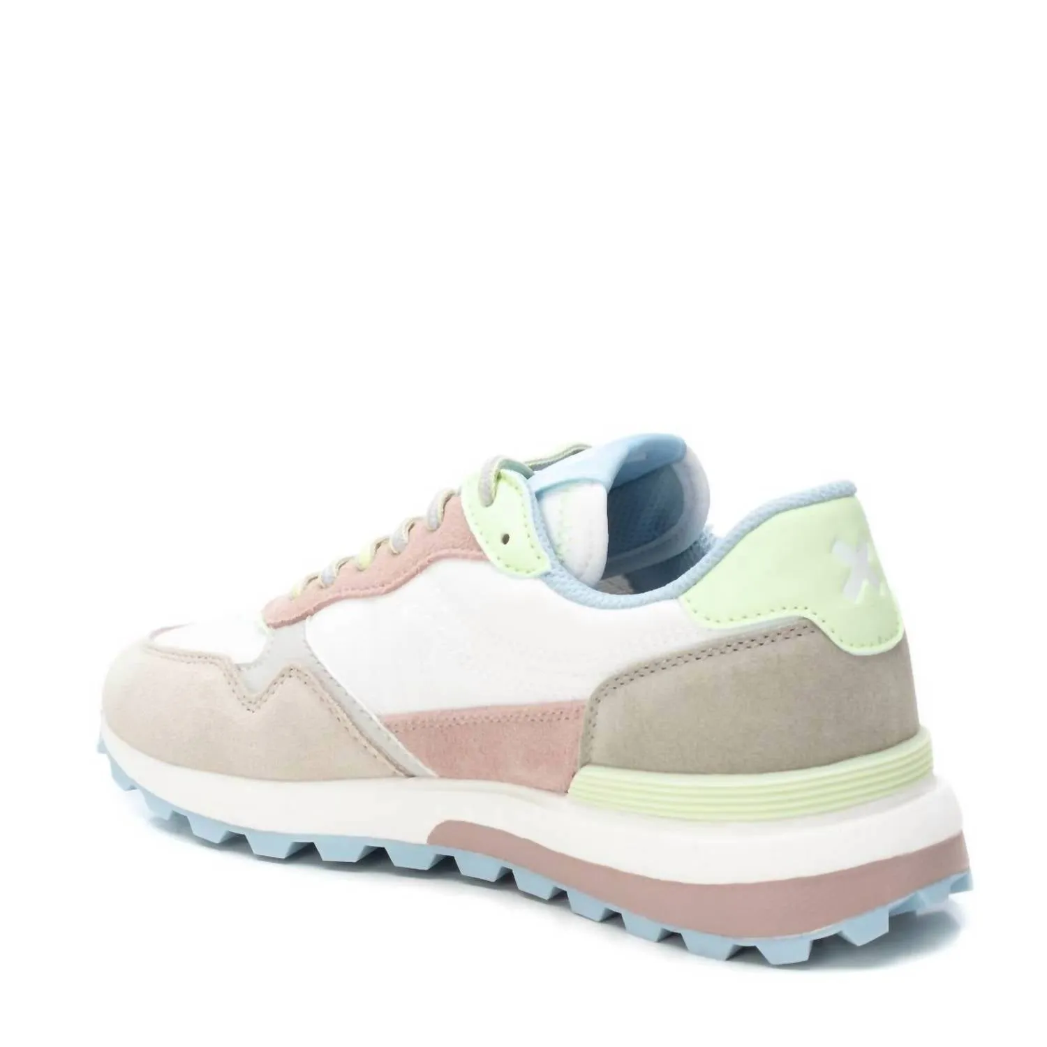 Women's Casual Sneakers In Beige