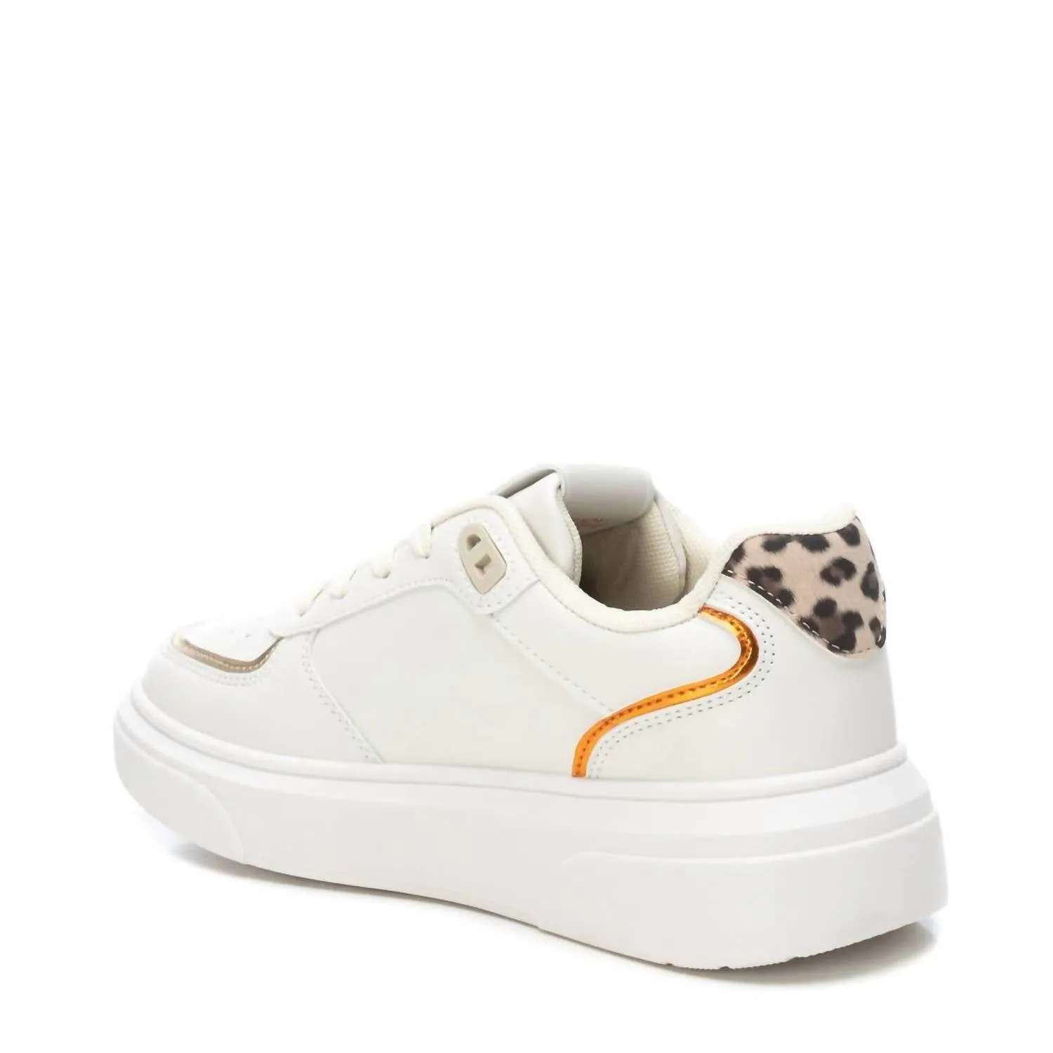 Women's Casual Sneakers In White