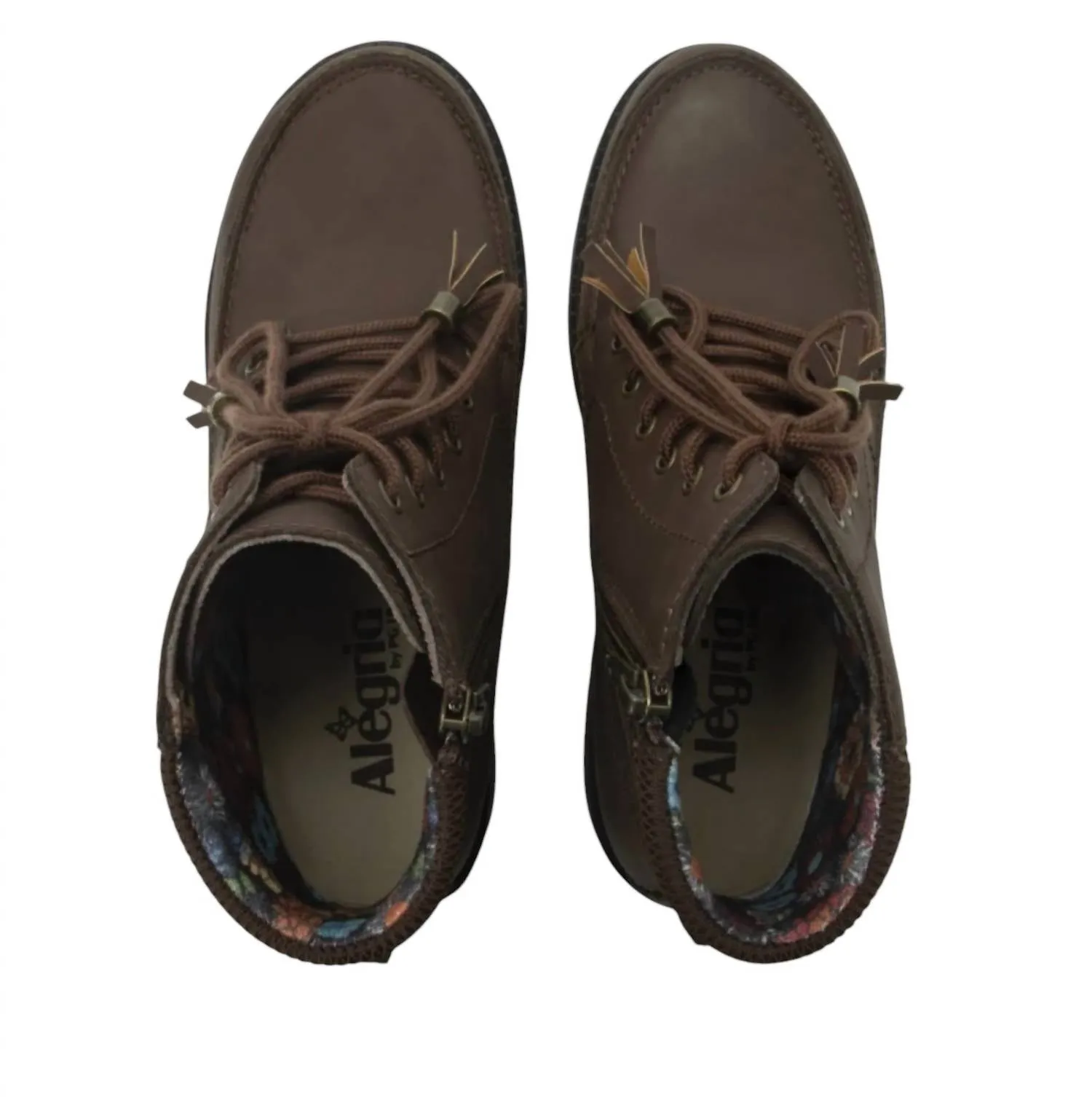 Women's Chevon Boots In Relaxed Cocoa