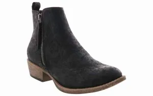 Women's Chisel Bootie In Black