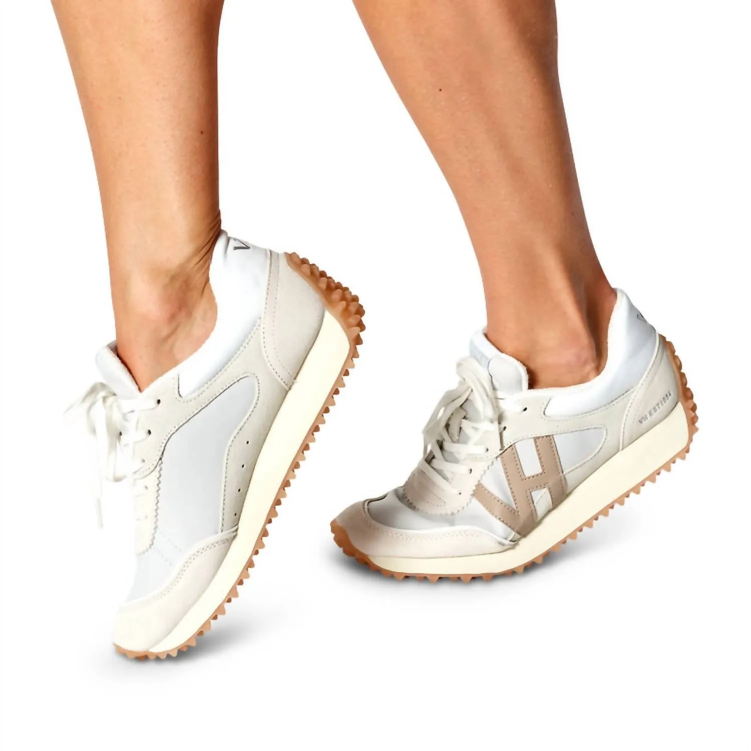 Women's Cosmic 15 Sneakers In White Pebble Taupe
