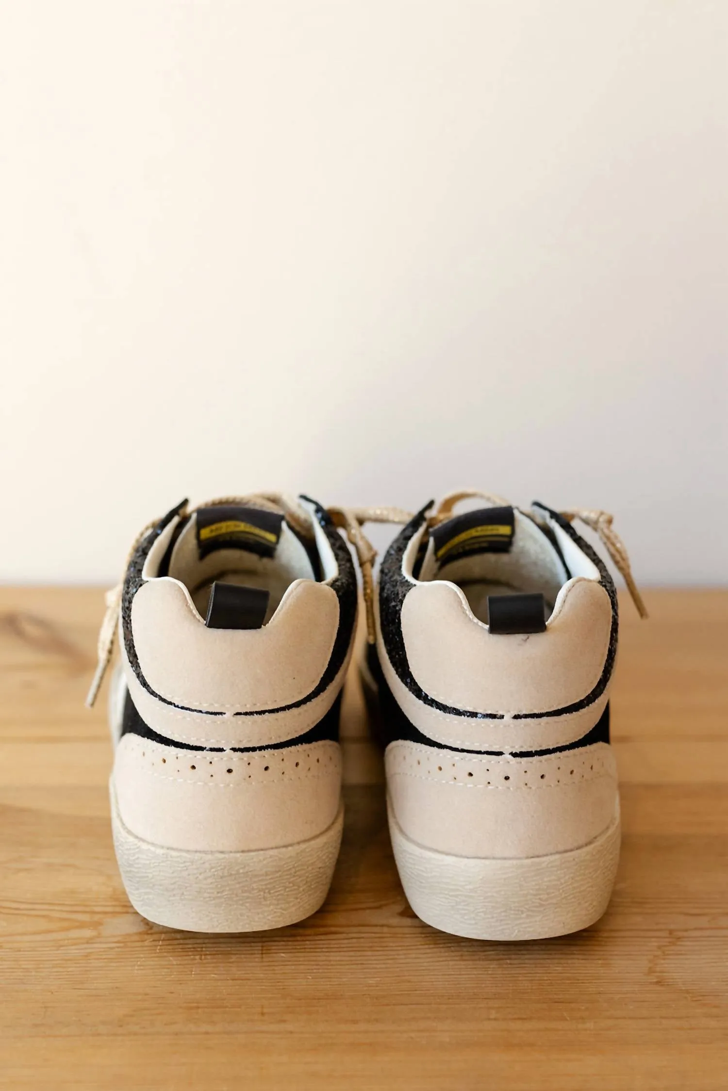 Women's Daisy Sneakers In Black/beige