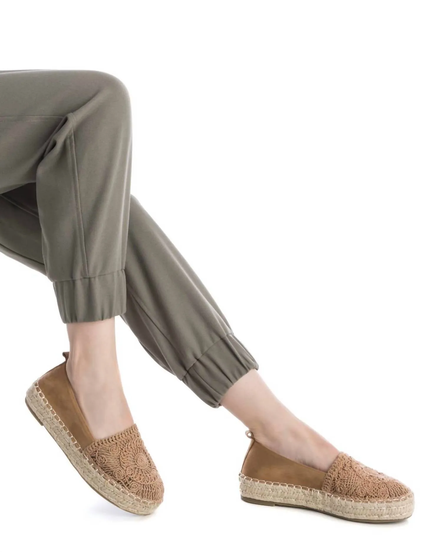 Women's Flat Sneakers In Beige