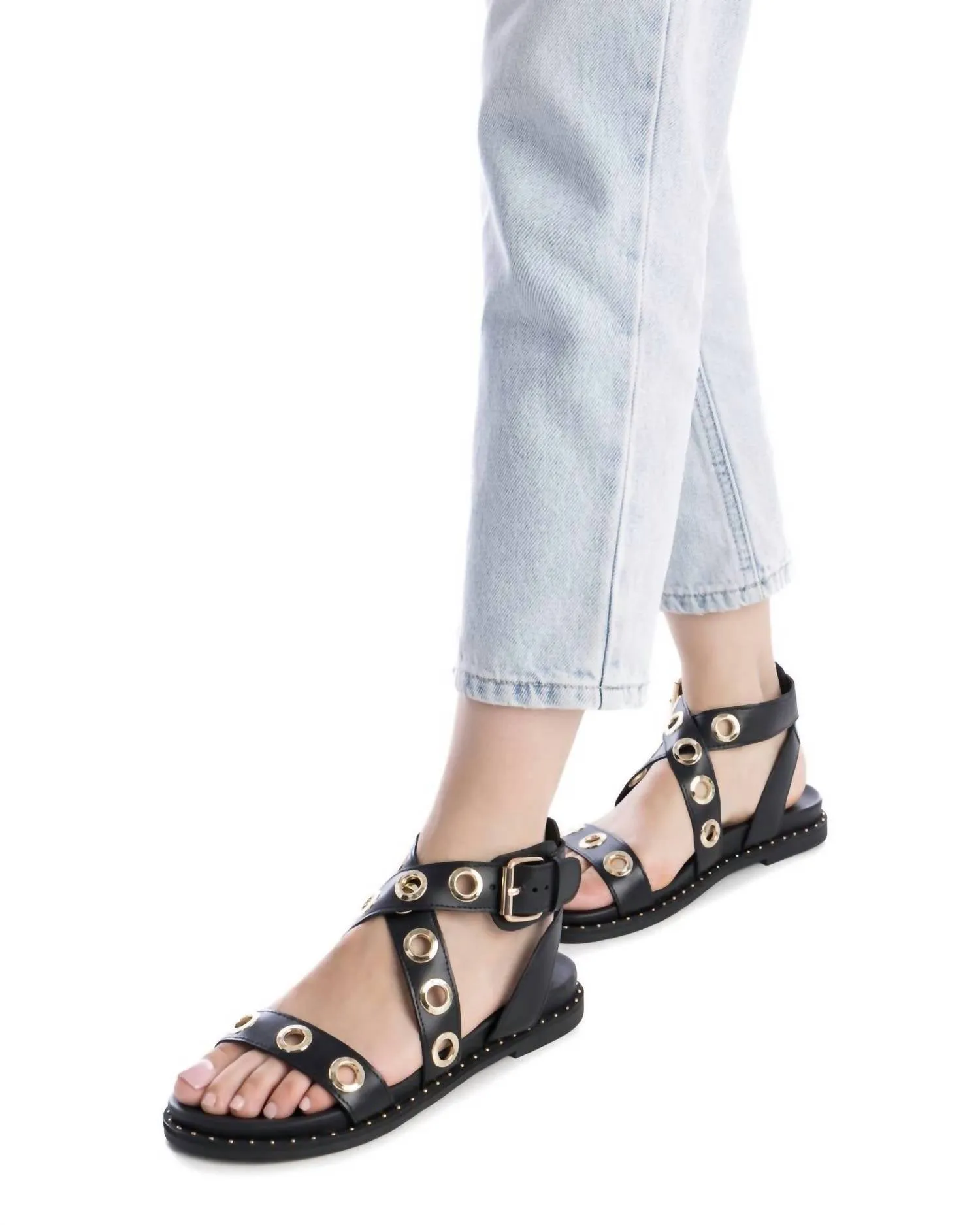 Women's Gladiator Sandal With Eyelet Detail In Black