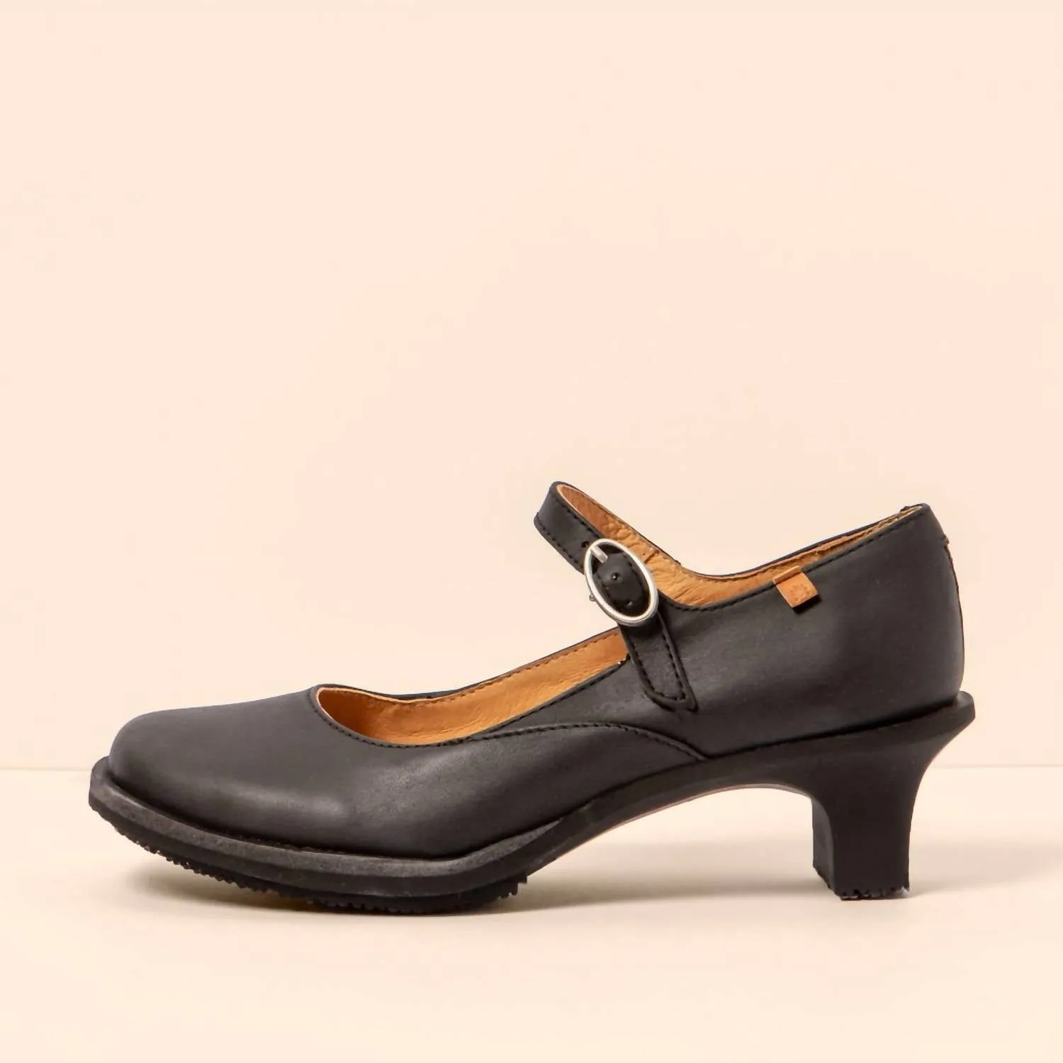 Women's Igusa Wax Nappa Shoes In Black