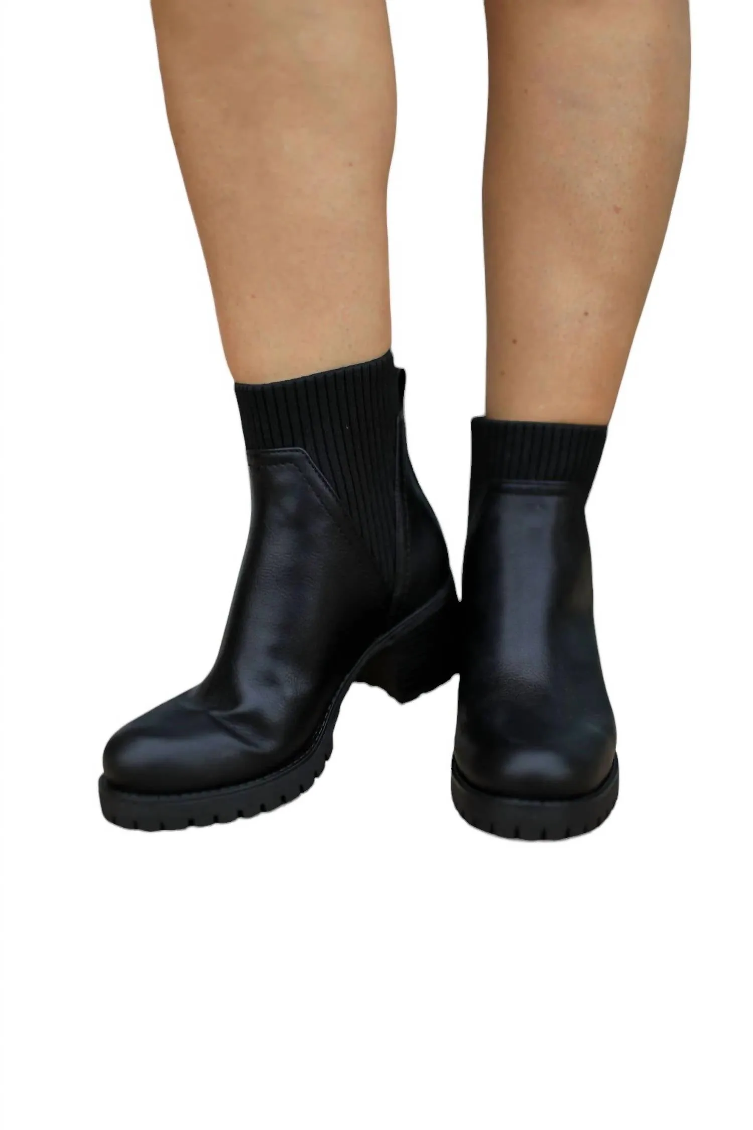 Women's Jasper Booties In Black