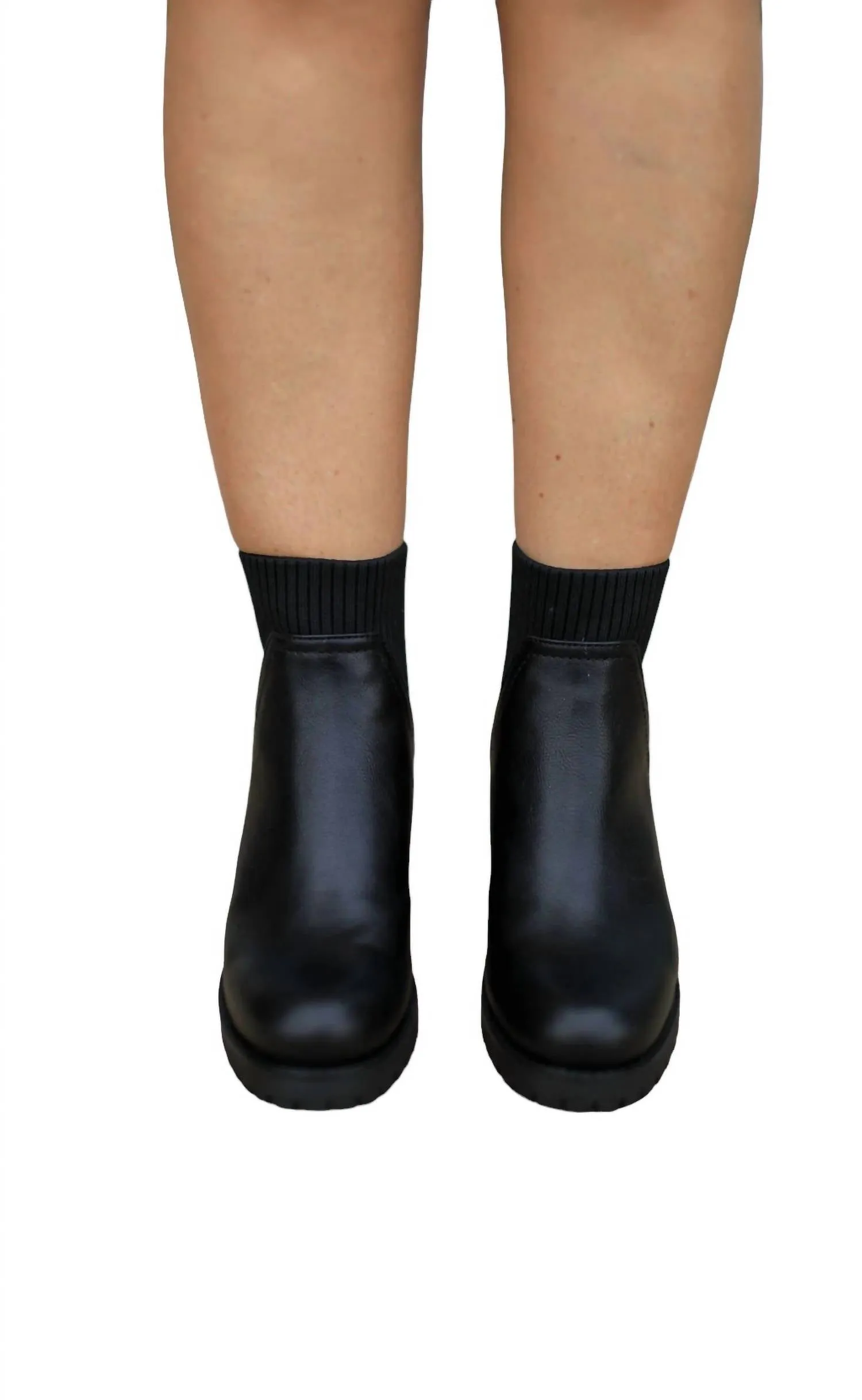 Women's Jasper Booties In Black