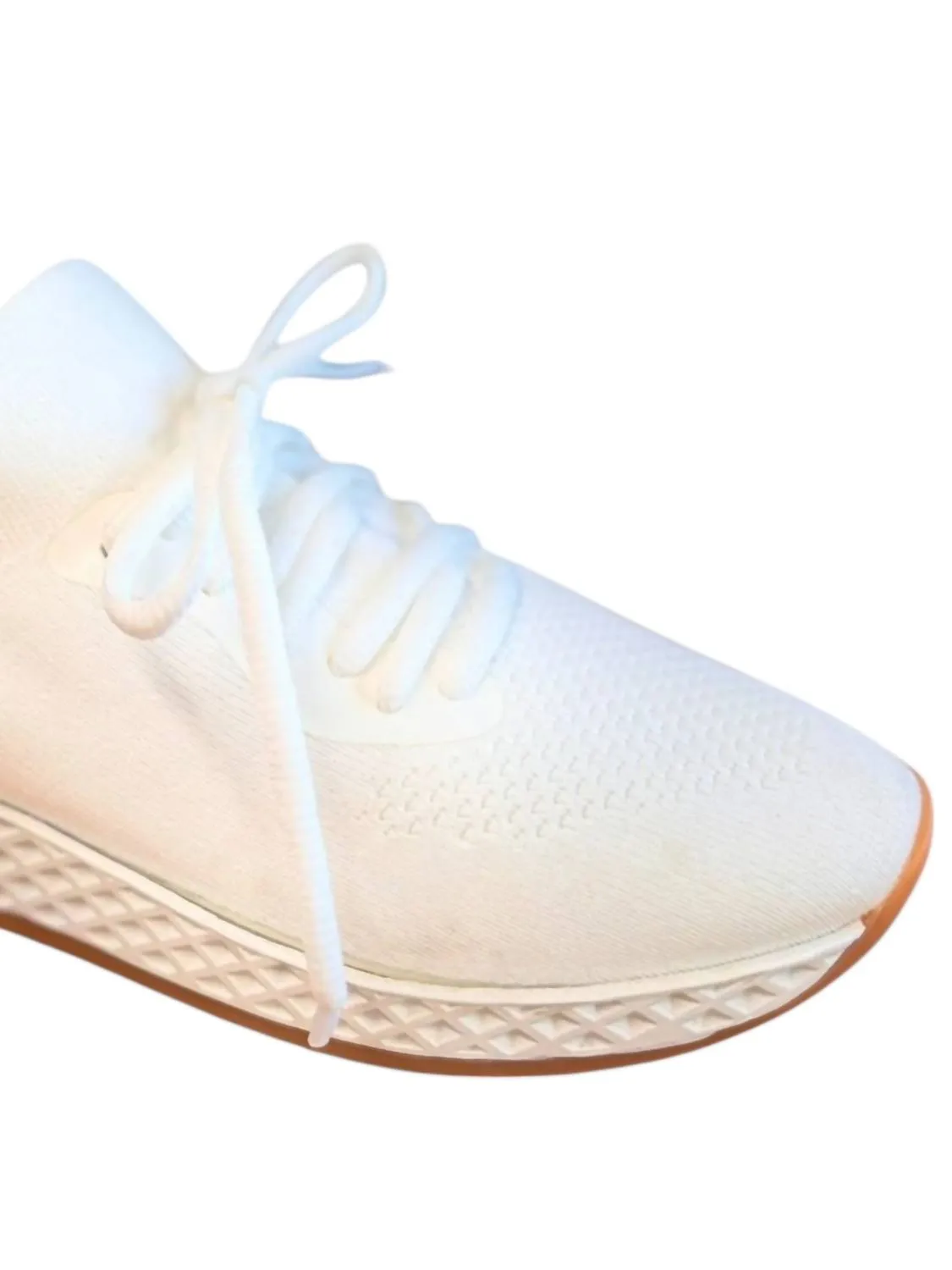 Women's Lace-Up Sneaker In White
