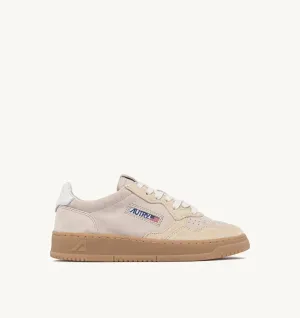 Women's Medalist Low Sneakers In Sand/ecru