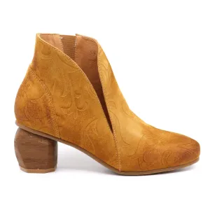 Women's Patti Heeled Bootie In Cognac