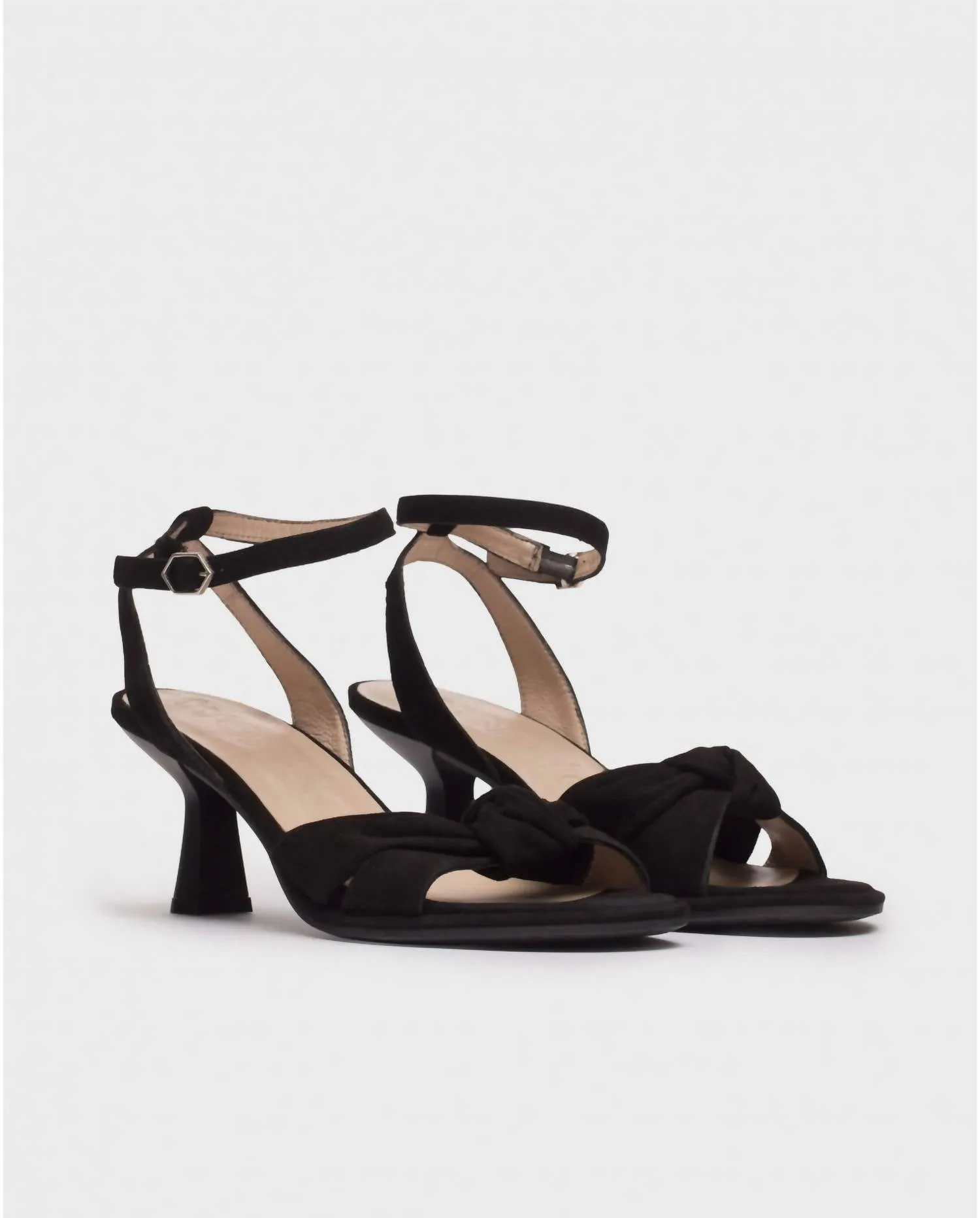 Women's Peep Toe Suede Heels In Negro