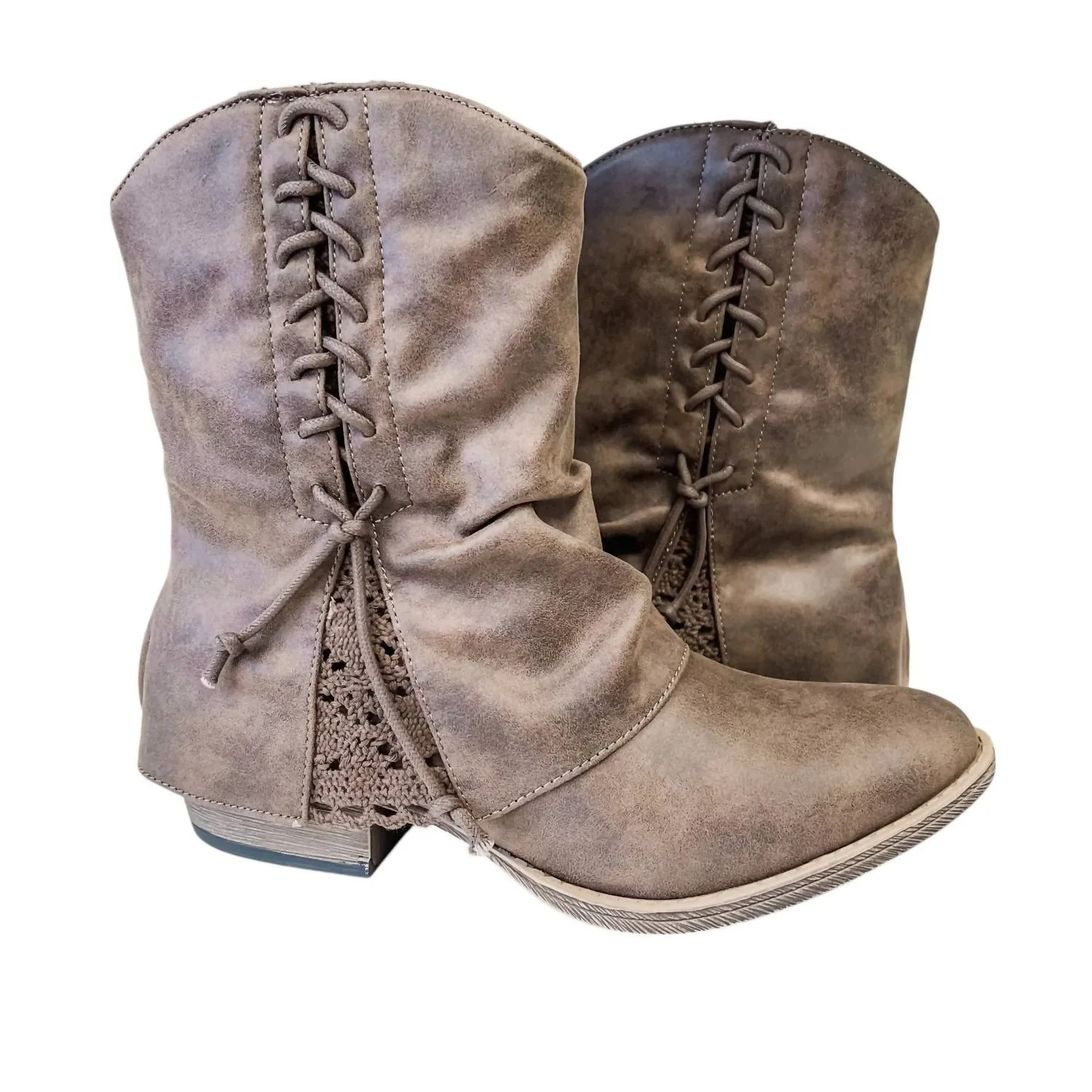 Women's Sassy Boot In Taupe