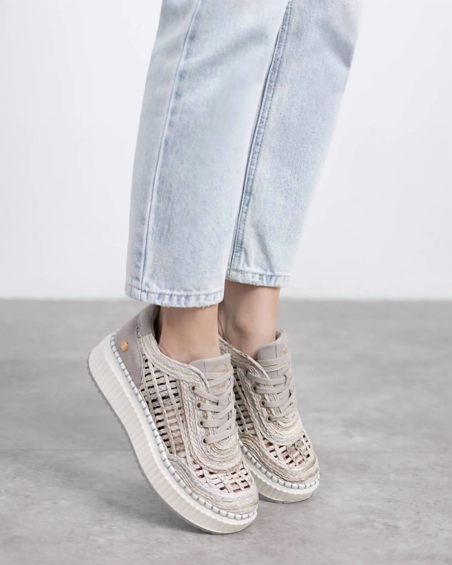 Women's Sneakers 143976 In Taupe