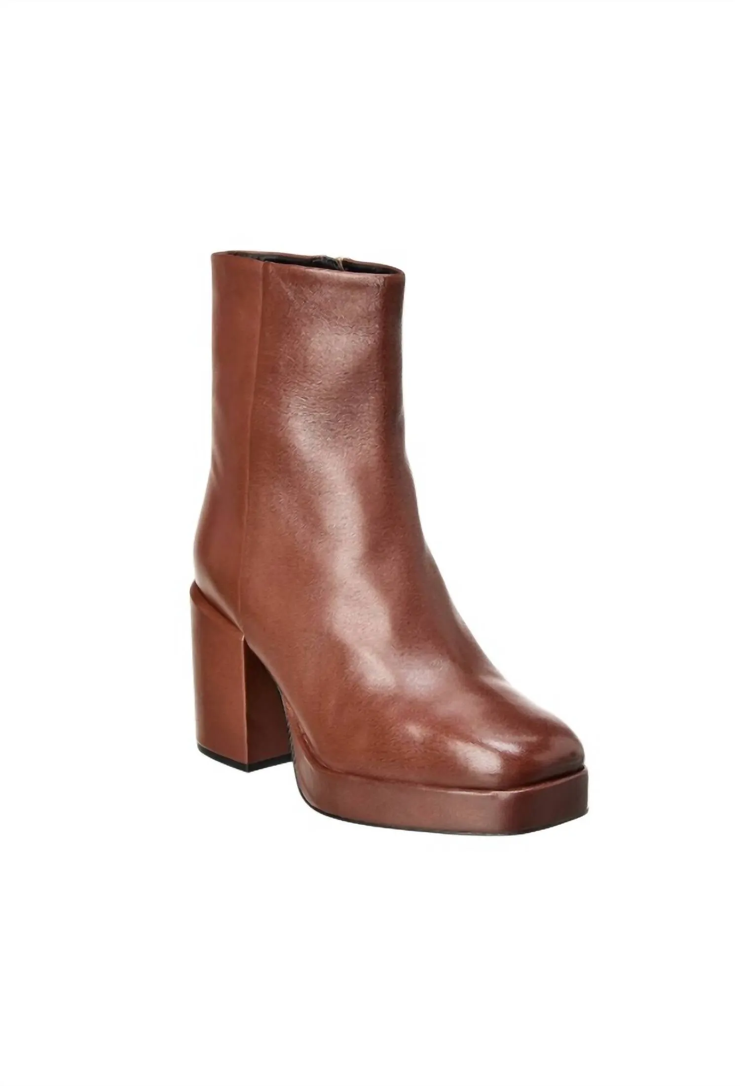 Women's Sweet Lady Leather Boot In Brown