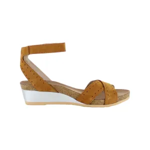 Women's Wand Sandals In Amber Brown